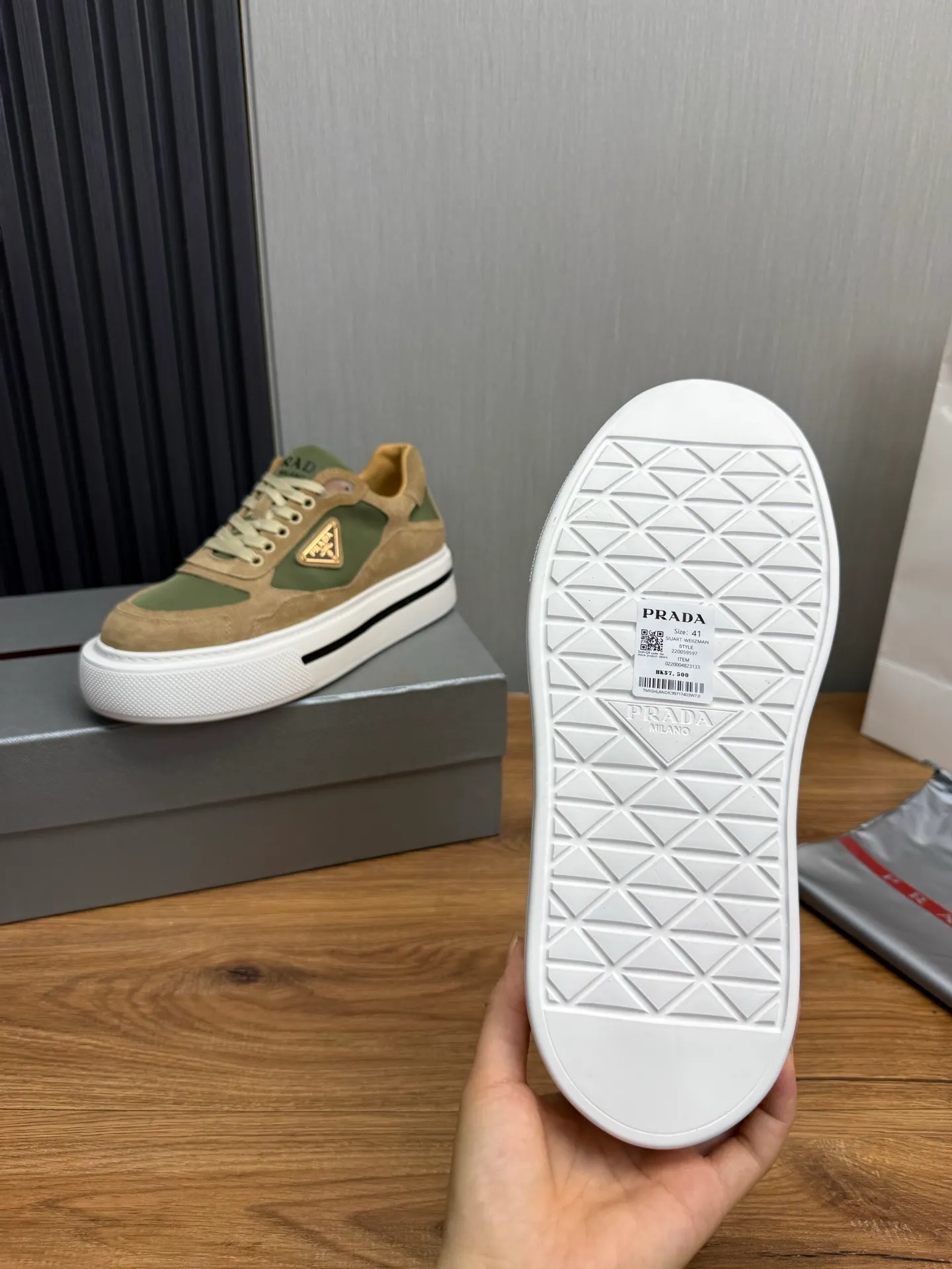 Men's shoes 💰580💰 [PRADA] Hot-selling men's shoes shipped 👏Official website synchronized ⬆️ Original cowhide fabric + cowhide lining, cowhide feet 🐮 1:1 shipment ✔️Original original sole, 38-45 (45. Customized, non-refundable)